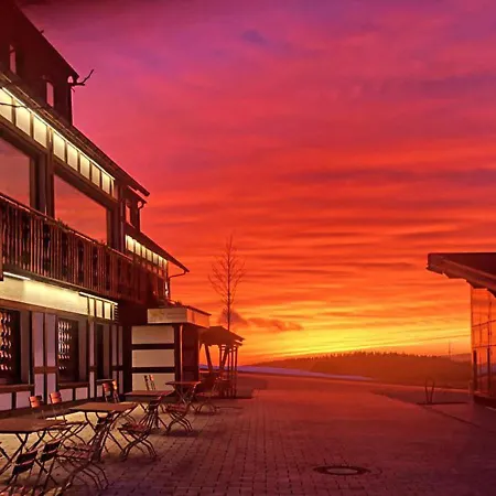 Der Schoene Asten - 3*